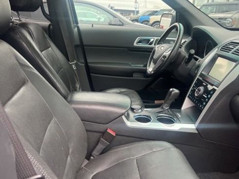 Used 2011 Ford Explorer Limited w/ 302A Rapid Spec Order Code image 5