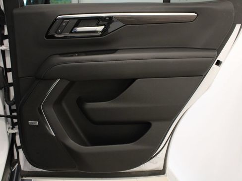 Used 2025 Chevrolet Tahoe LT w/ Comfort Package RWD image 39