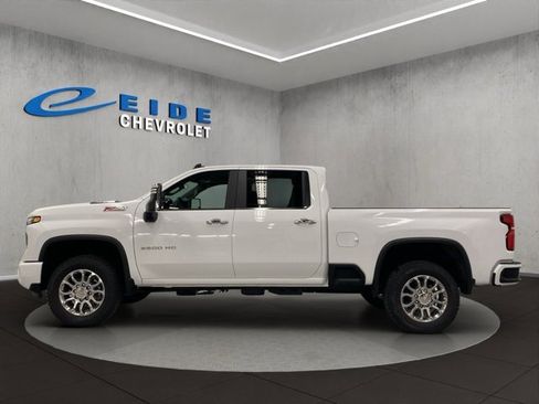 New 2025 Chevrolet Silverado 2500 LT w/ Z71 Chrome Sport Edition image 3