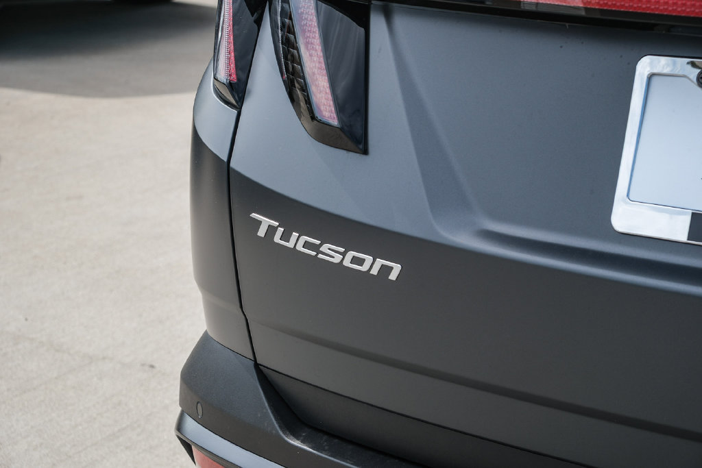 New 2025 Hyundai Tucson Limited FWD image 8