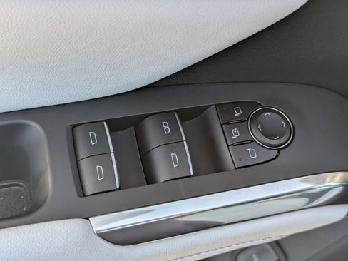 Used 2026 Chevrolet Traverse High Country image 25