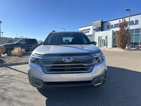 Used 2025 Subaru Forester Limited image 14