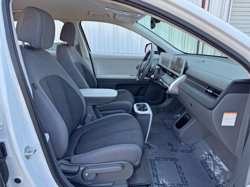 Used 2024 Hyundai Ioniq 5 SEL RWD image 14