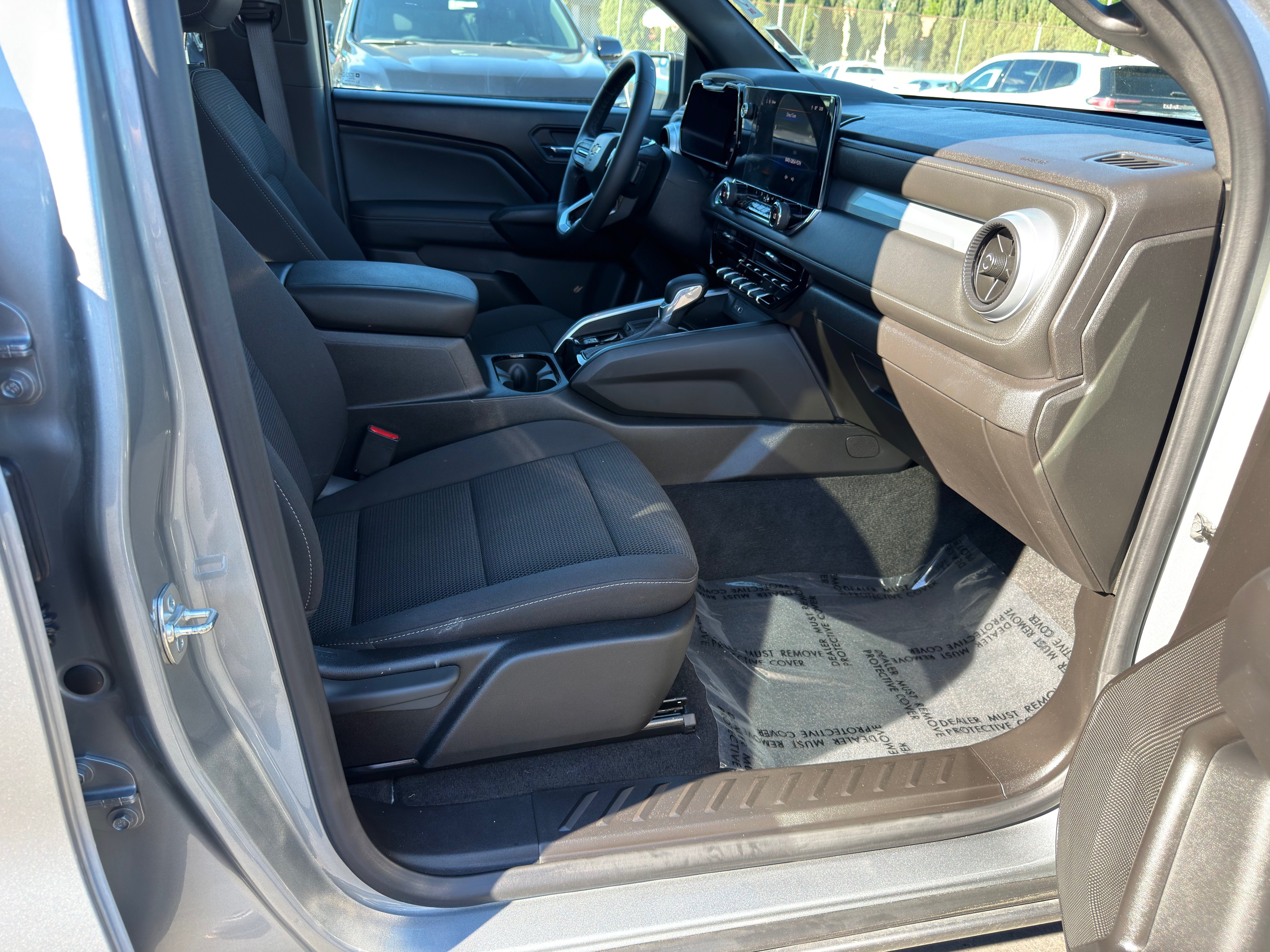 Used 2026 Chevrolet Colorado LT RWD image 10
