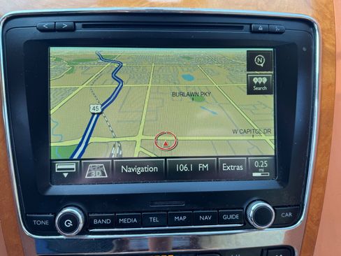 Used 2016 Bentley Flying Spur V8 image 27