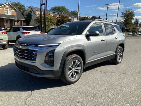 New 2026 Chevrolet Equinox LT w/ Convenience Package II image 3