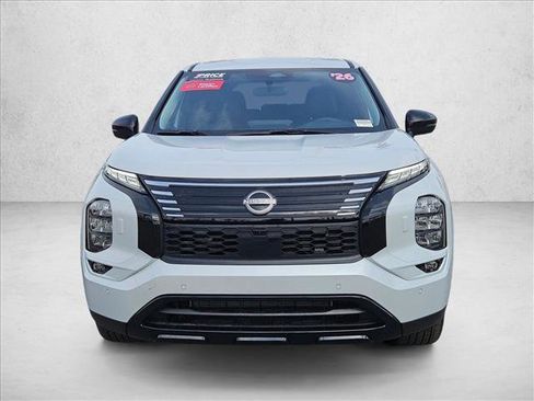 Used 2026 Nissan Rogue SL w/ Family Package AWD/4WD image 4