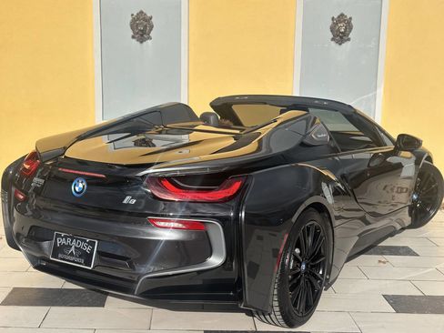 Used 2019 BMW i8 Roadster image 31