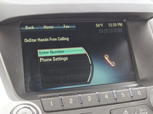 Used 2017 Chevrolet Equinox LT w/ Convenience Package FWD image 3