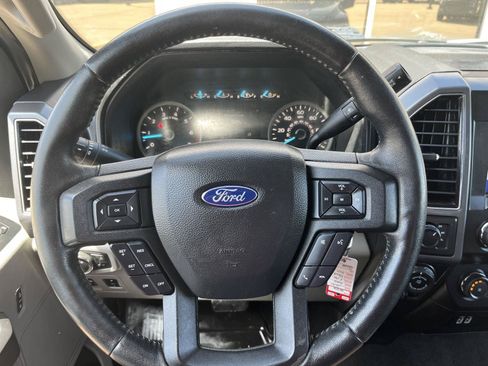 Used 2020 Ford F150 XLT w/ Equipment Group 302A Luxury AWD/4WD image 19