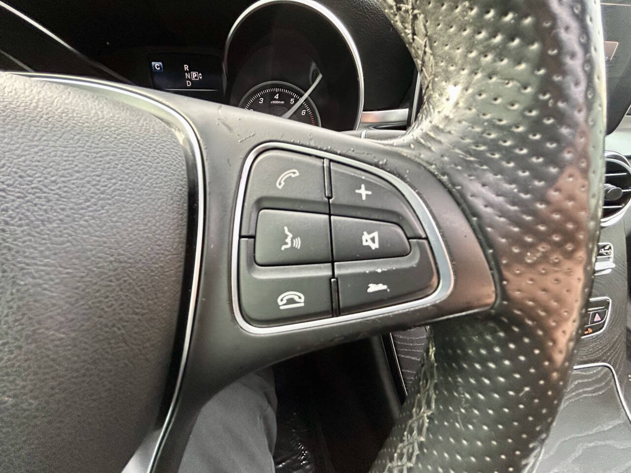 Used 2015 Mercedes-Benz C 300 4MATIC Sedan image 23