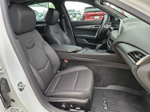 New 2025 Cadillac CT5 Premium Luxury RWD image 28