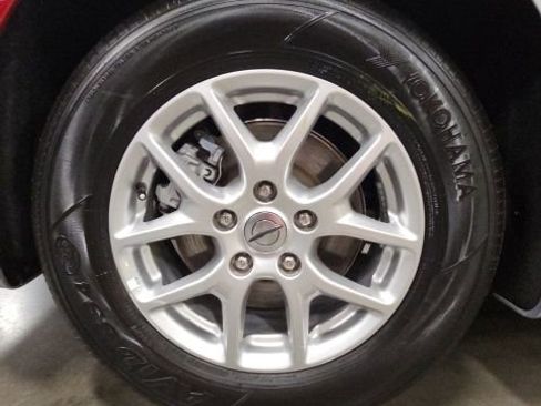 Used 2024 Chrysler Pacifica Touring-L image 45