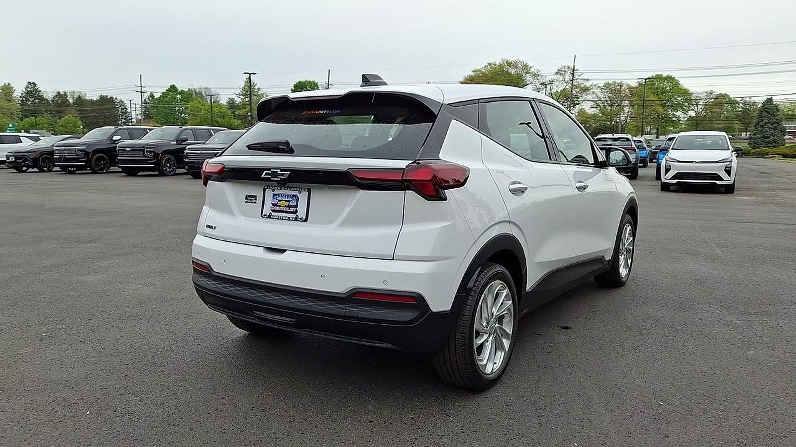 New 2027 Chevrolet Bolt LT w/ Comfort Package FWD image 2