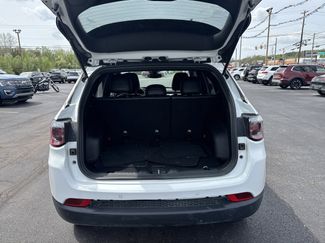 Used 2025 Jeep Compass Limited AWD/4WD video 5