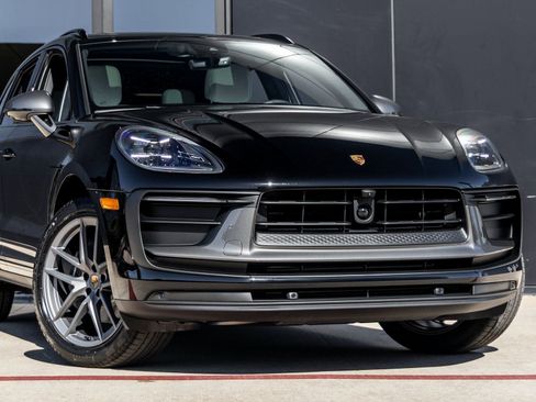 New 2026 Porsche Macan Turbo AWD/4WD image 9