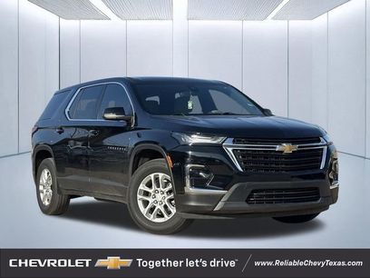 Used 2022 Chevrolet Traverse LS