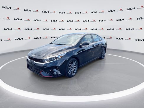 Used 2024 Kia Forte GT-Line FWD image 4