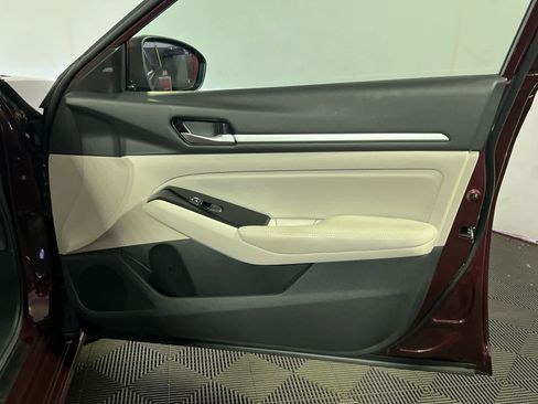 Certified 2024 Nissan Altima 2.5 SL image 26