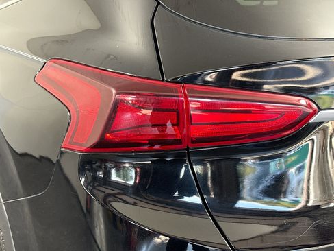 Used 2020 Hyundai Santa Fe SEL image 36