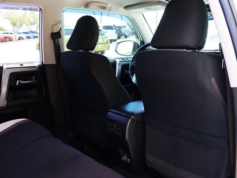 Used 2022 Toyota 4Runner SR5 AWD/4WD image 28