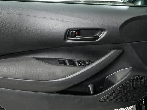 Used 2024 Toyota Corolla LE image 6