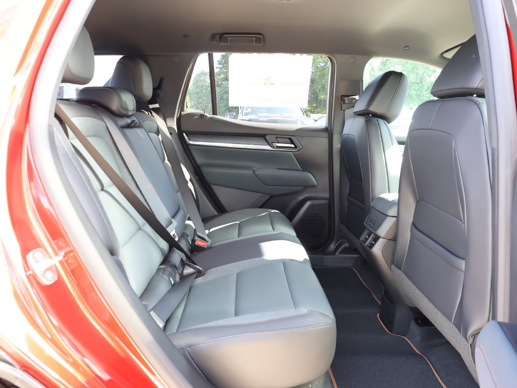 New 2027 GMC Terrain AT4 w/ Convenience Package III AWD/4WD image 32