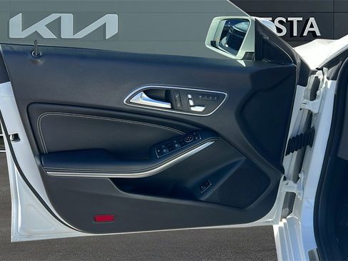Used 2019 Mercedes-Benz CLA 250 image 10