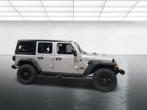 Used 2022 Jeep Wrangler Unlimited Sport AWD/4WD image 3