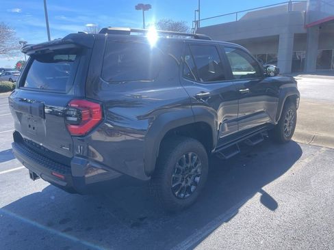 Certified 2025 Toyota 4Runner SR5 image 6