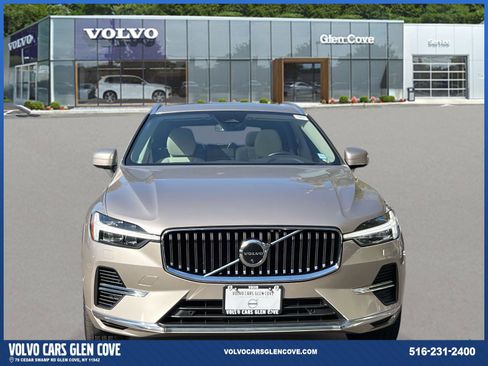 Certified 2023 Volvo XC60 T8 Plus image 2