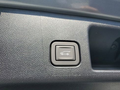 New 2026 Chevrolet Equinox EV RS image 10