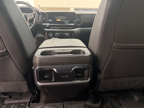 Used 2023 GMC Sierra 1500 SLT AWD/4WD image 21