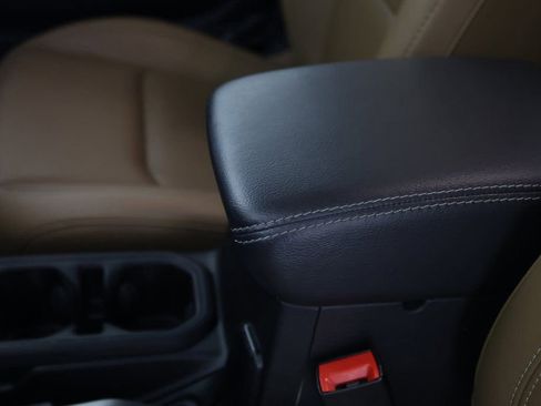 Used 2020 Jeep Wrangler Unlimited Rubicon image 37