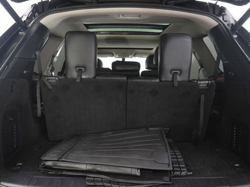 Used 2020 Nissan Pathfinder Platinum w/ Cargo Package AWD/4WD image 9