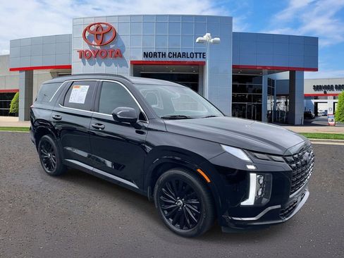 Used 2025 Hyundai Palisade Calligraphy AWD/4WD image 3