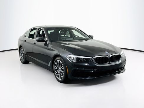 Used 2020 BMW 530i xDrive w/ Convenience Package AWD/4WD image 3