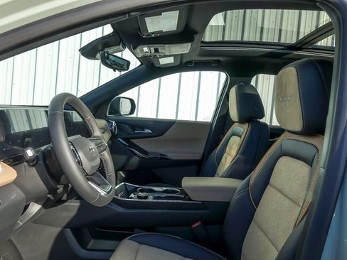 New 2026 Chevrolet Equinox ACTIV w/ Convenience Package III image 15