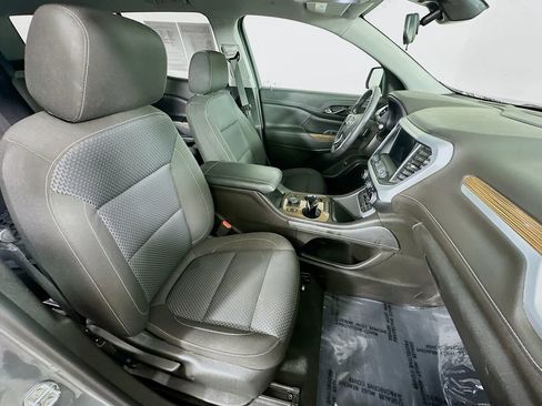 Used 2023 GMC Acadia SLE w/ Driver Convenience Package image 36