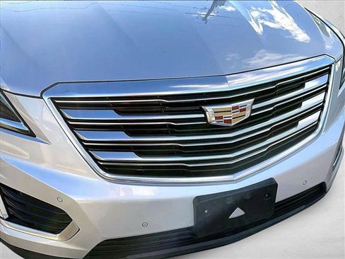 Used 2017 Cadillac XT5 Premium Luxury image 28