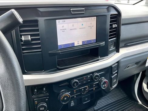 Certified 2025 Ford F350 XLT AWD/4WD image 19