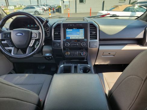 Used 2018 Ford F150 XLT w/ Equipment Group 302A Luxury image 9