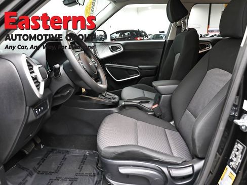 Used 2024 Kia Soul LX w/ Option Group 015 image 14