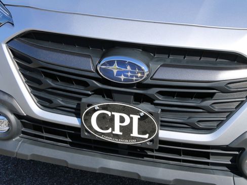 Used 2023 Subaru Outback Premium image 12