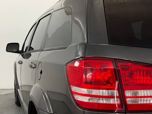 Used 2020 Dodge Journey SE w/ SE Popular Equipment Group FWD image 55
