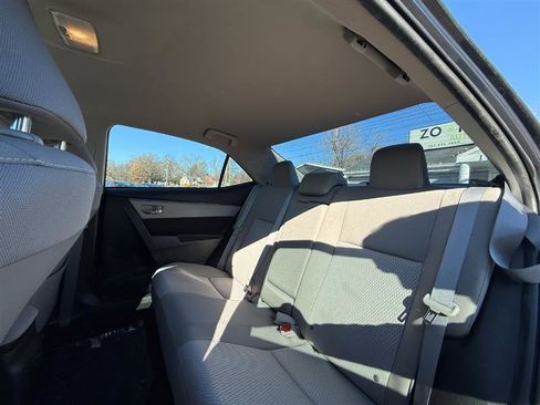 Used 2015 Toyota Corolla LE image 16