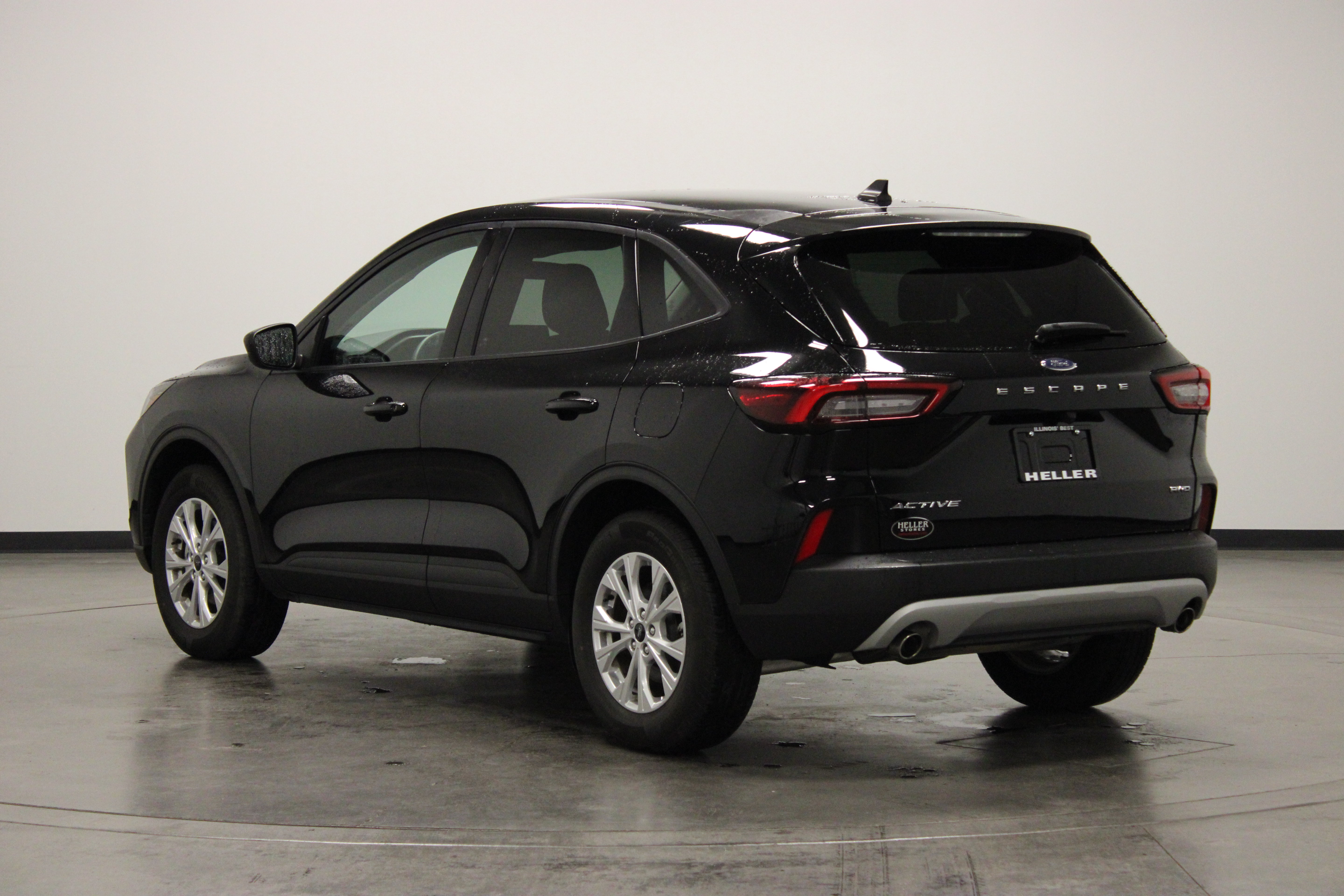 Used 2025 Ford Escape Active AWD/4WD image 6