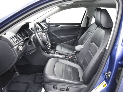 Used 2017 Volkswagen Passat 1.8T SE image 11