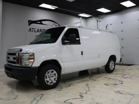 Used 2014 Ford E-150 and Econoline 150 w/ Power Group image 1