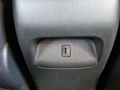 Used 2024 Nissan Sentra SV FWD image 16